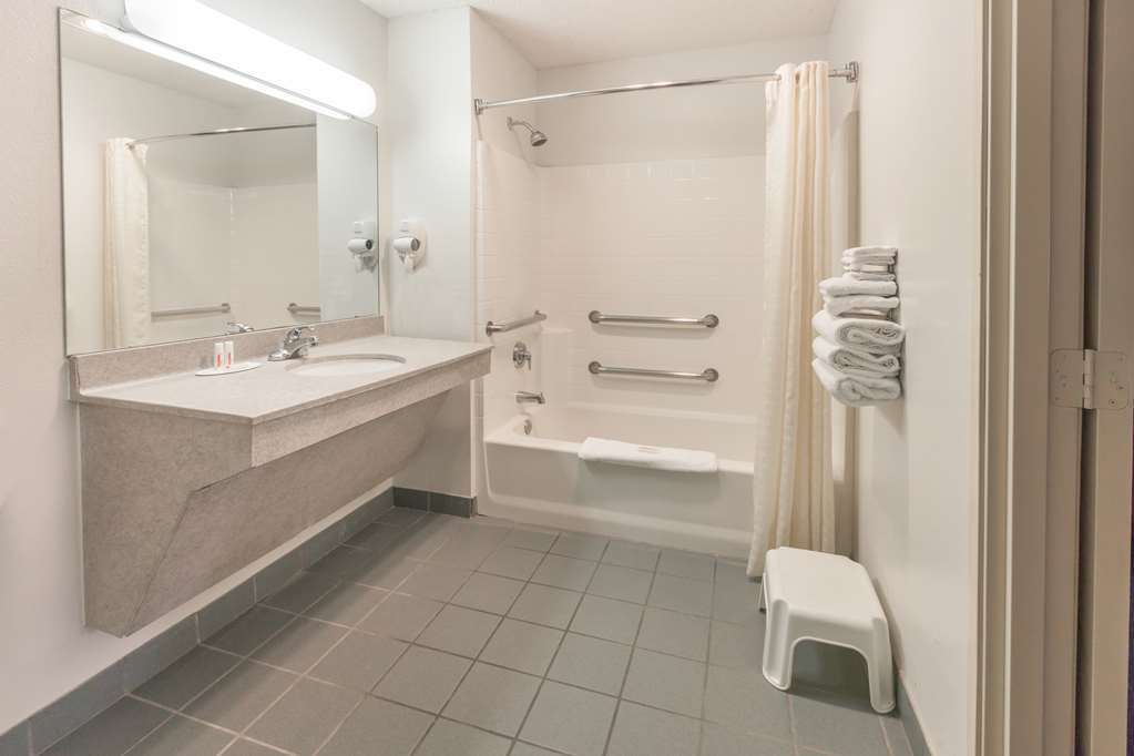 Super 8 By Wyndham Arlington East Hotel Quarto foto